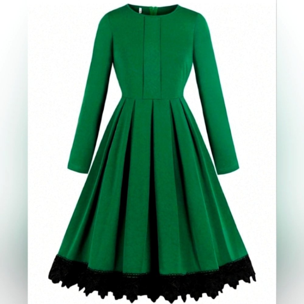 5/$50 EUC Purple Month Emerald Green Long Sleeved Skater Mini Dress Sz. L